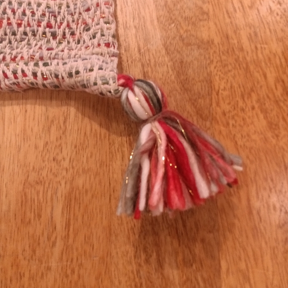 ASPEN Table Runner - Picture 8 of 12